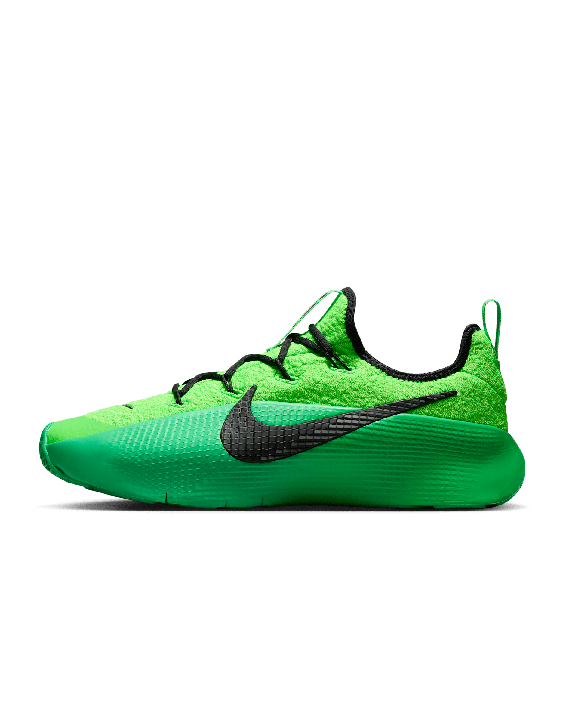 Lebron tr 1　knicks LeBron TR1 Transcends Disciplines in Versatile Training Silhouette